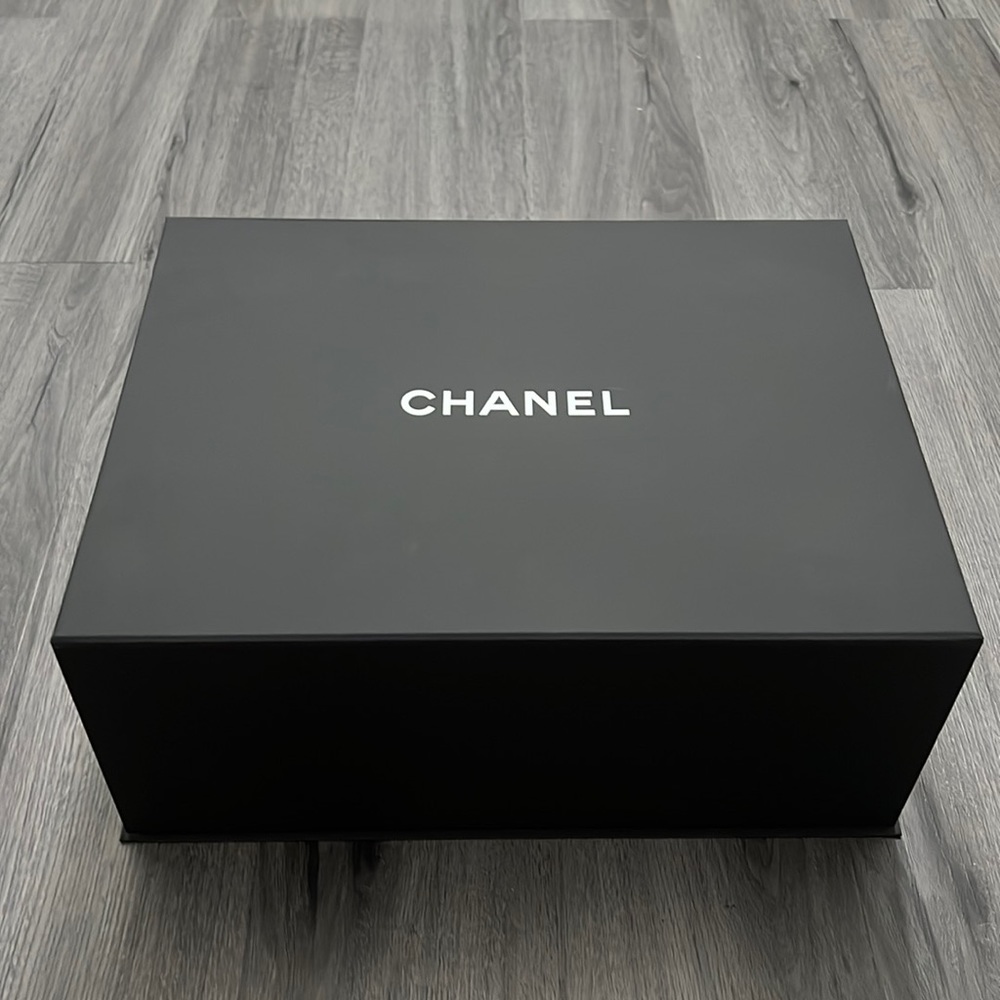 Chanel large box empty authentic 15x11x6